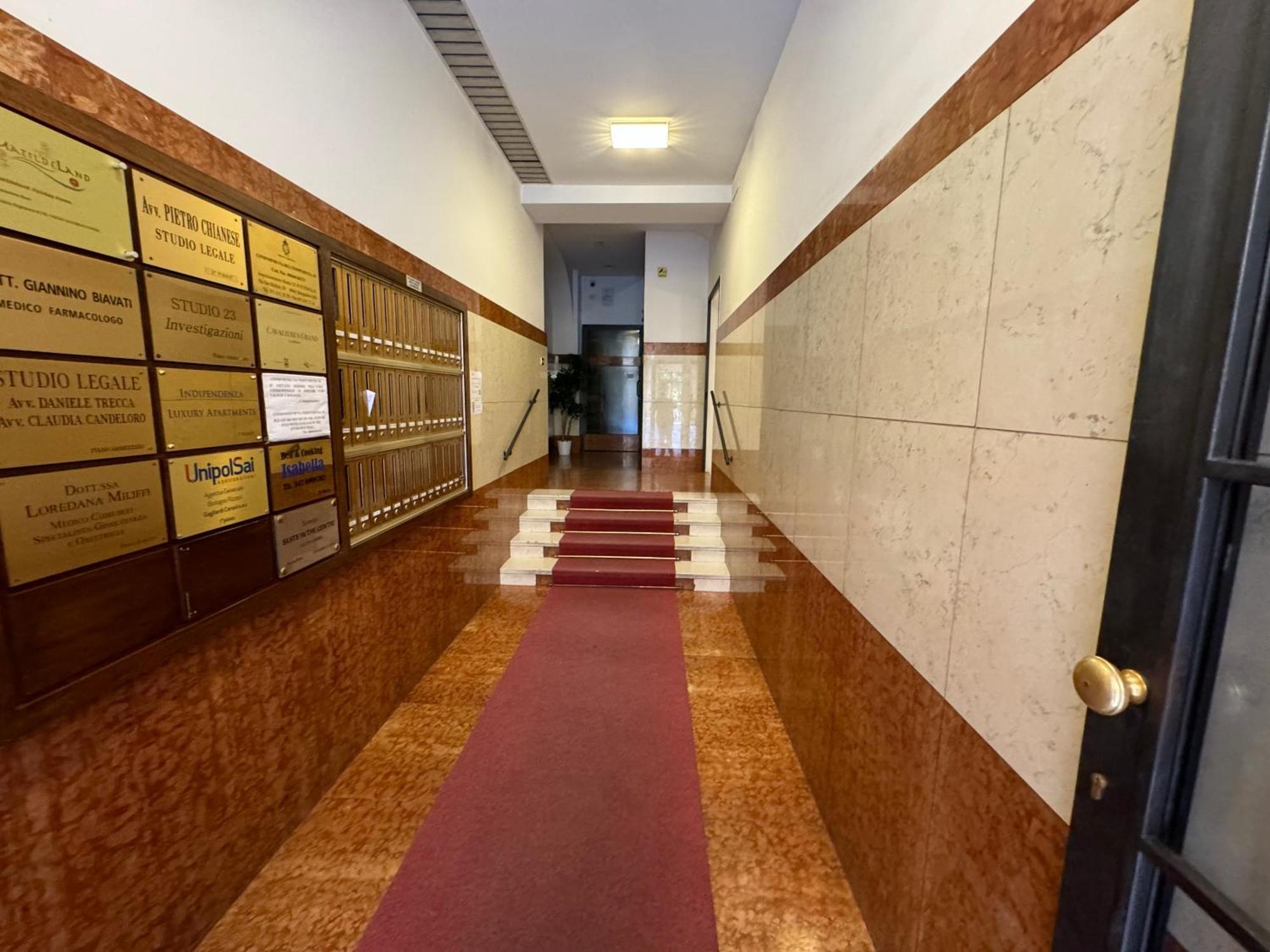 Nicholas B&B City Center- Apartment ボローニャ エクステリア 写真